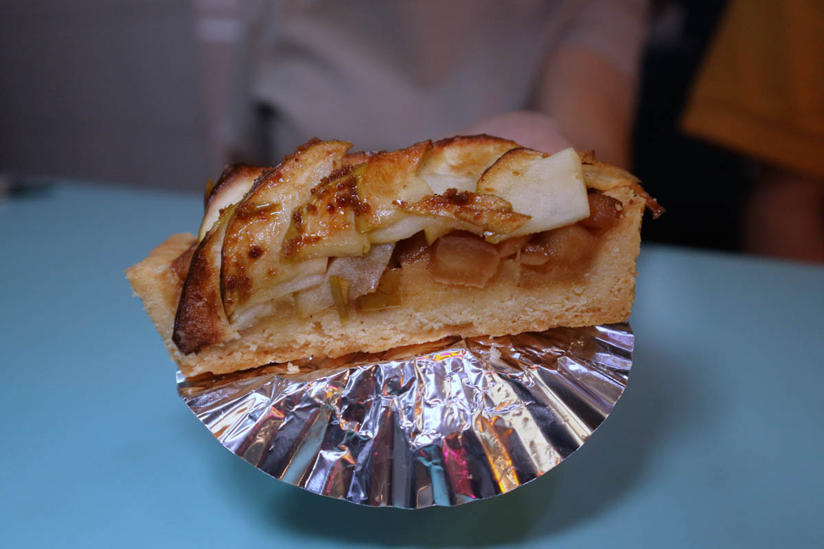 fivestones - apple tart closeup
