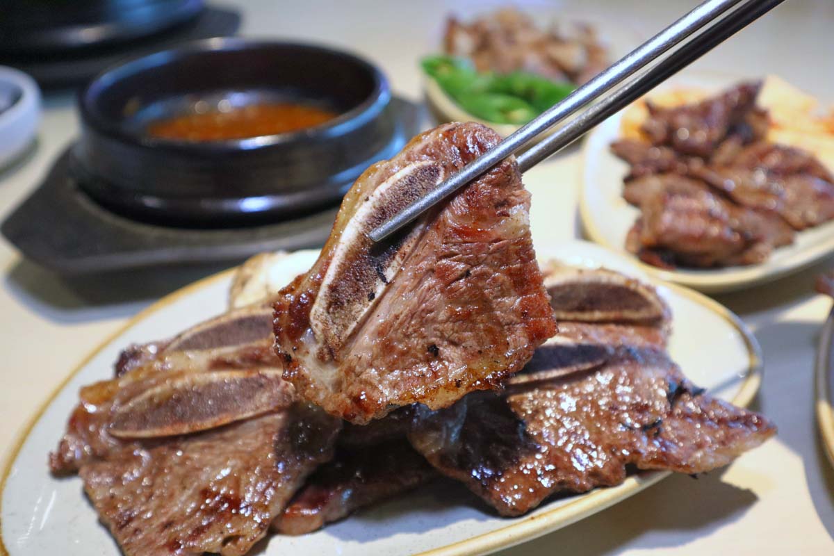 seorae jib x sethlui - LA Galbi closeup