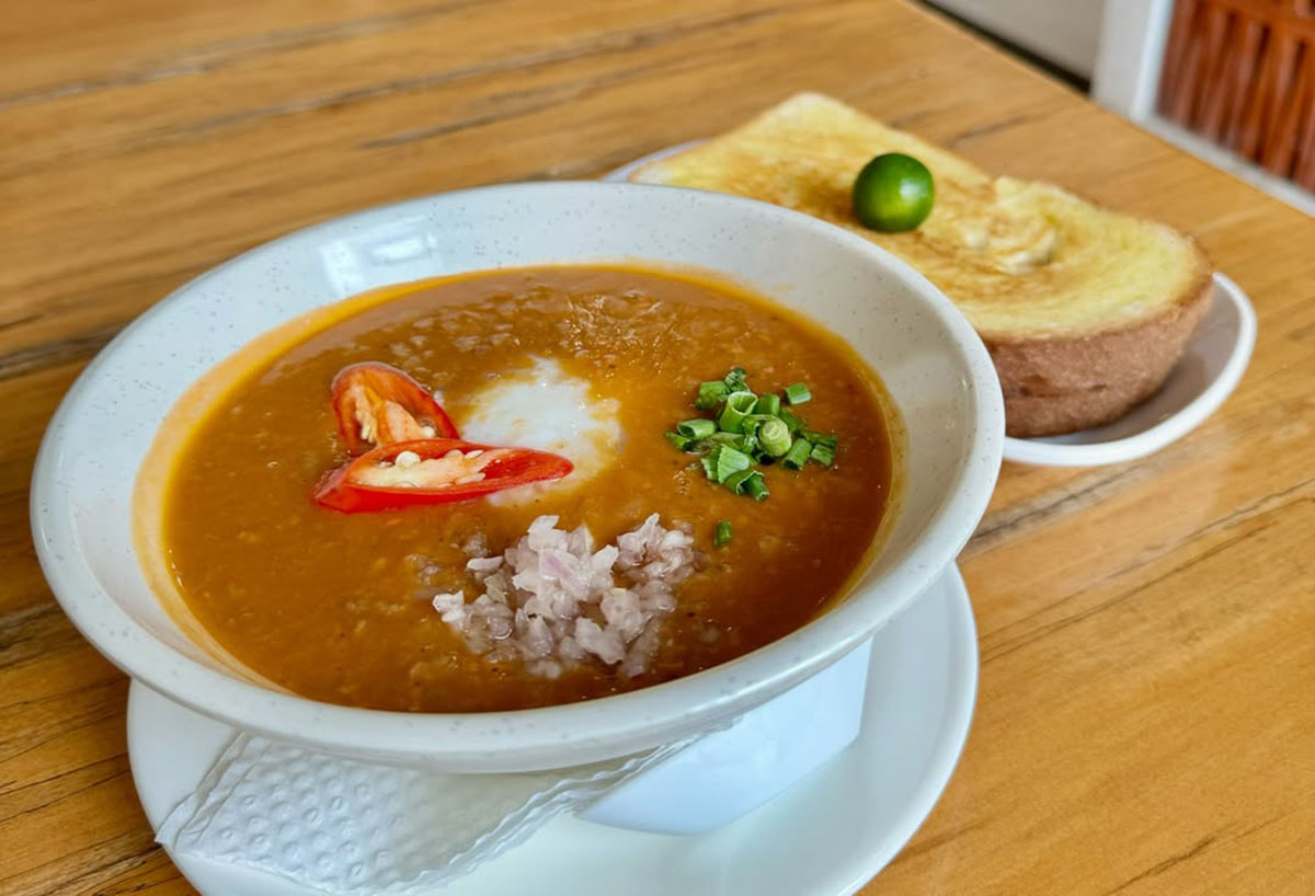 The Caravan Cafe - Kacang Pool