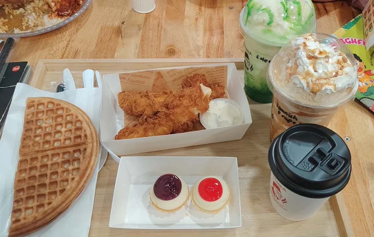Hamka Coffee - Food & drinks