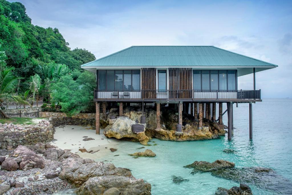 honeymoon - rawa island