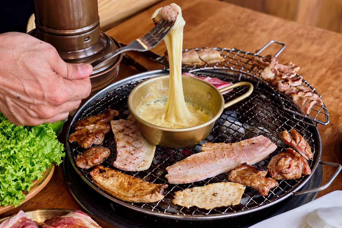 Meatopia KBBQ - Mozzarella cheese