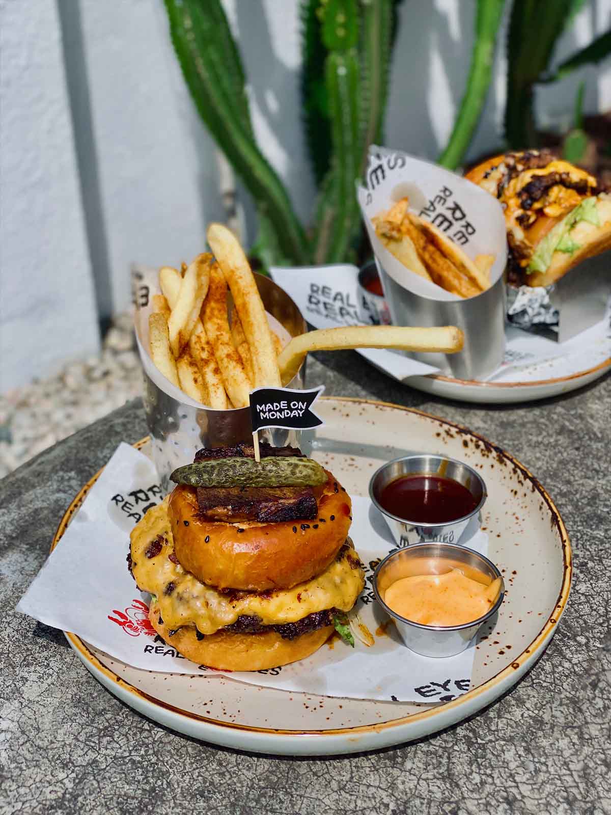 Made on Monday HQ - Aussie Burger