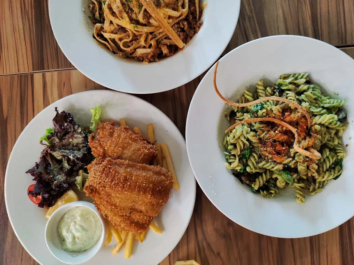 Little White Cafe - Chicken chop & pasta