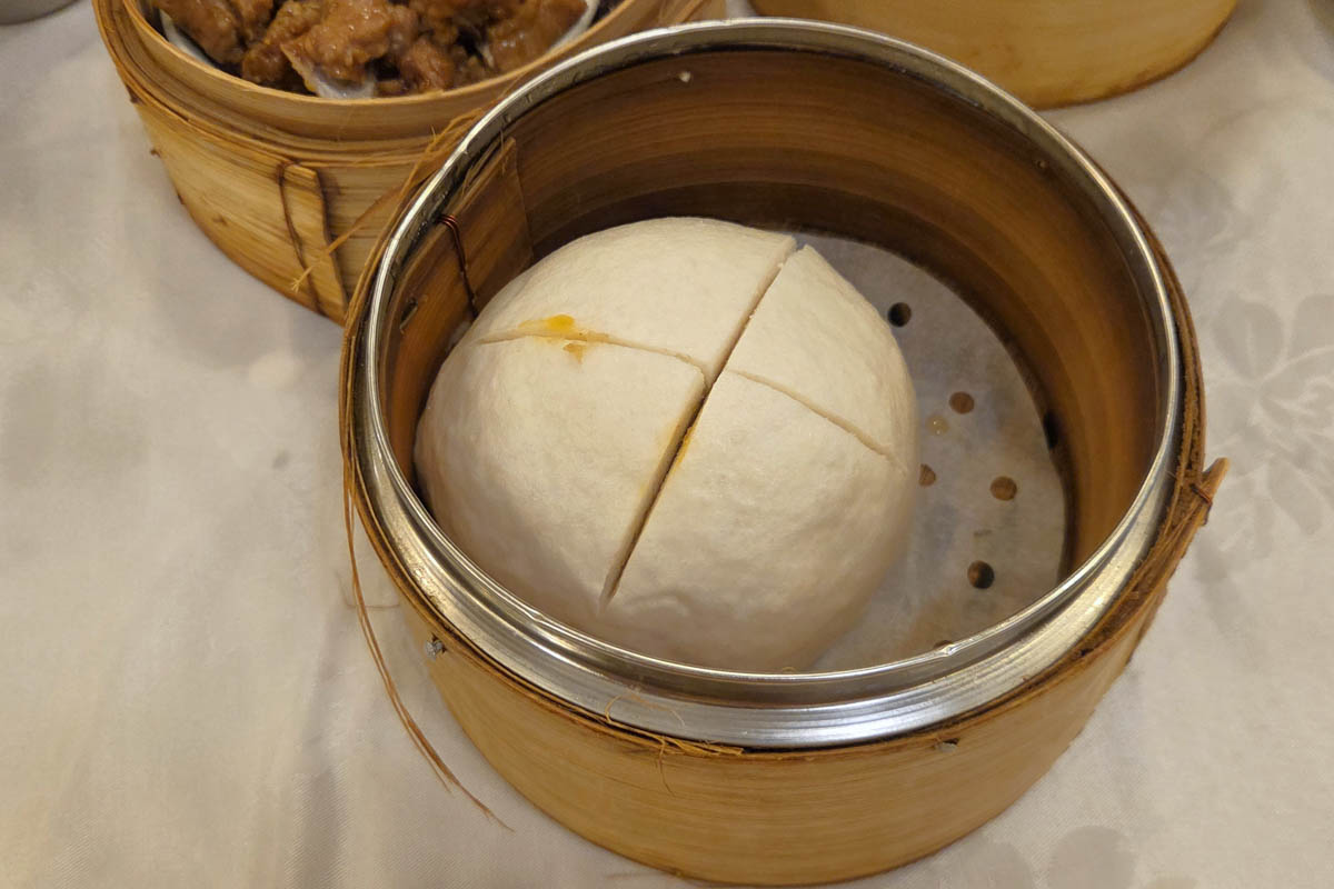 luk yu tea house - salted egg sesame lotus paste bun