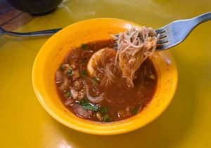 $7 cai fan buffet - laksa