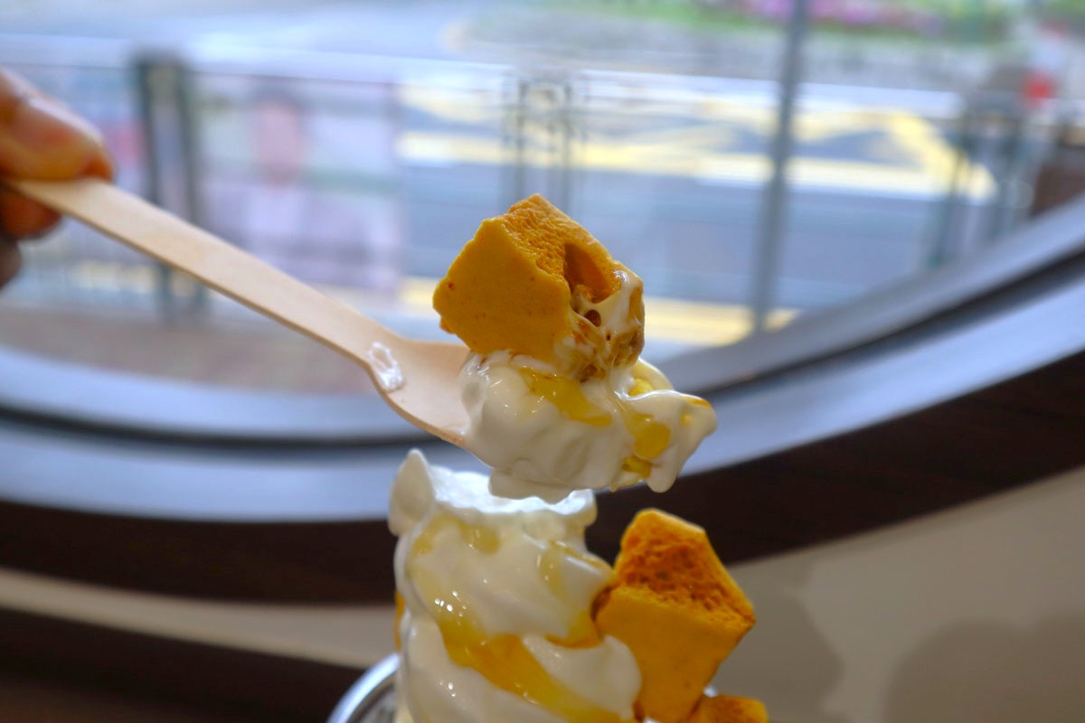 Sai Kung - yoghurt closeup