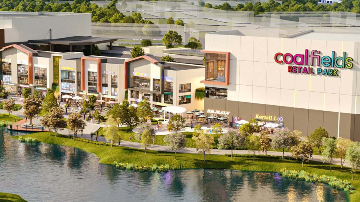 Coalfields Retail Park - Lakeside view
