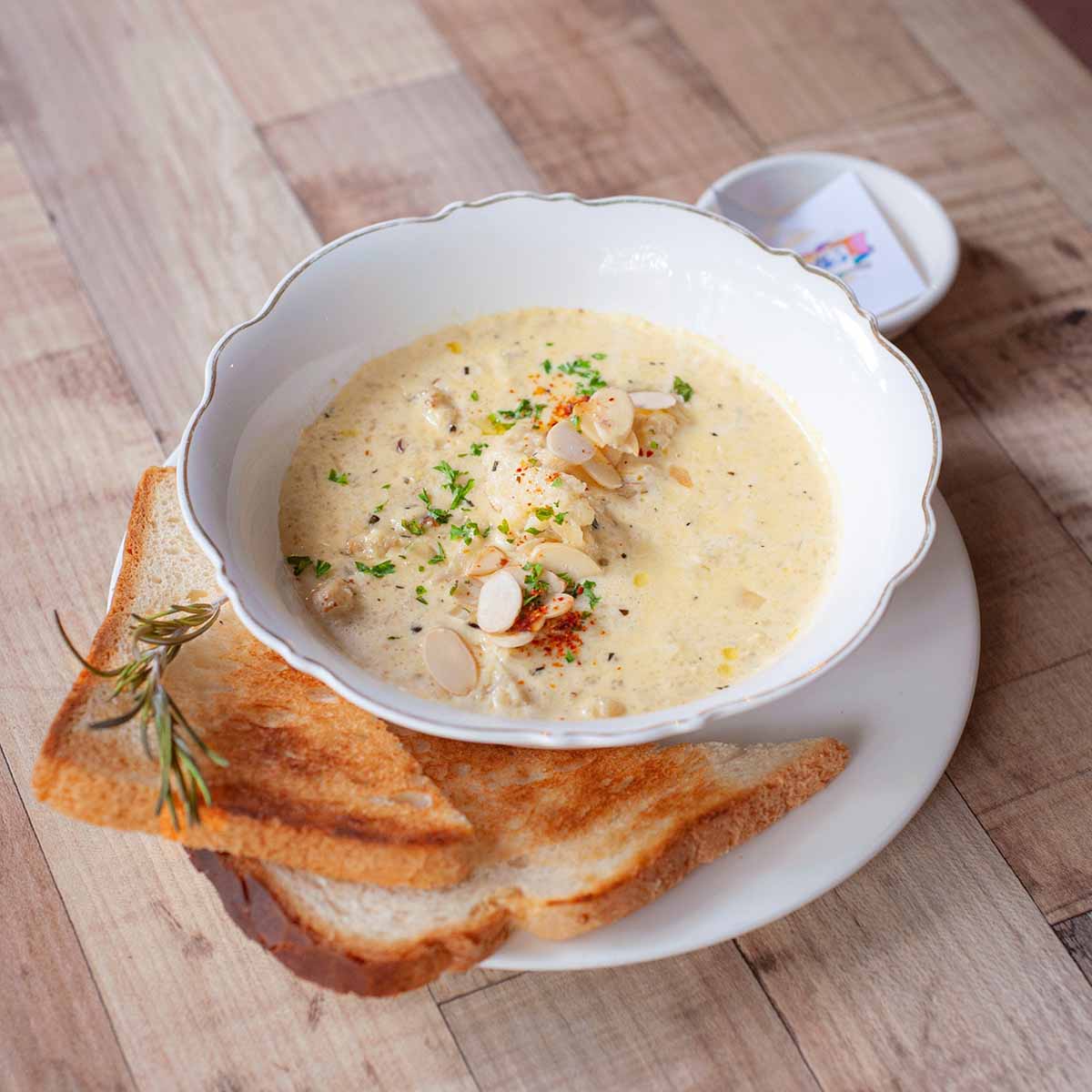 Lisette's Cafe & Bakery - Cauliflower soup