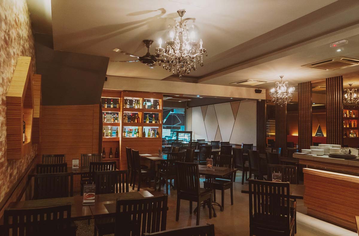 Maria’s Steakcafe - Interior
