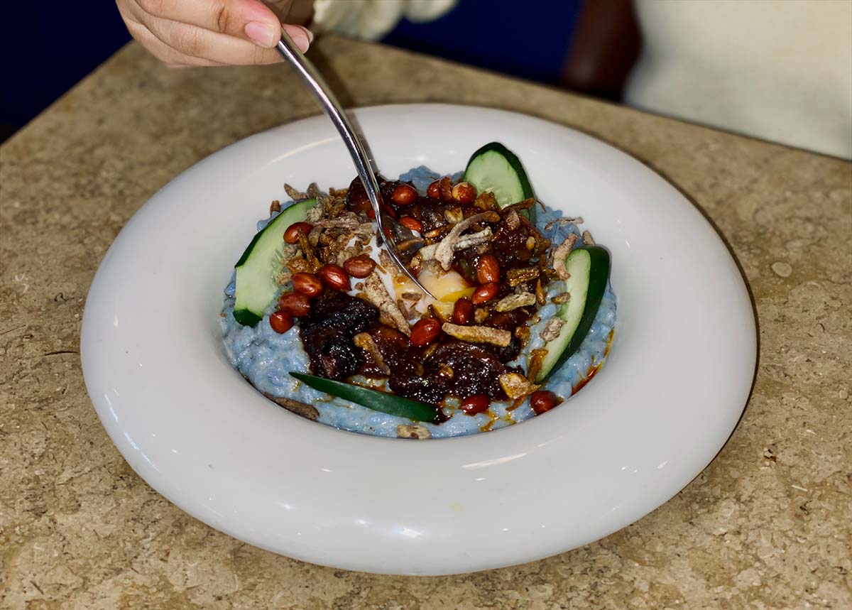 Roots Bangsar - Popping the yolk