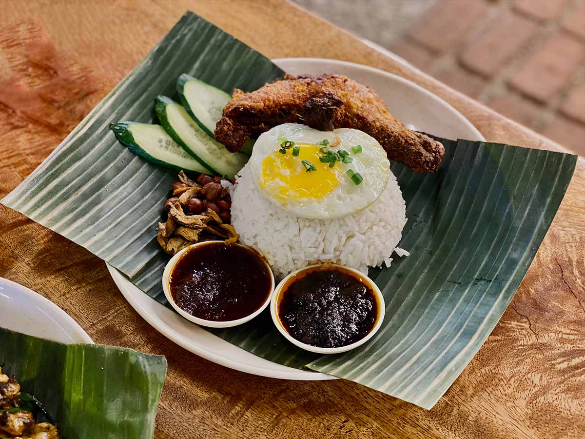 Supergrai - Nasi Lemak Ayam Goreng