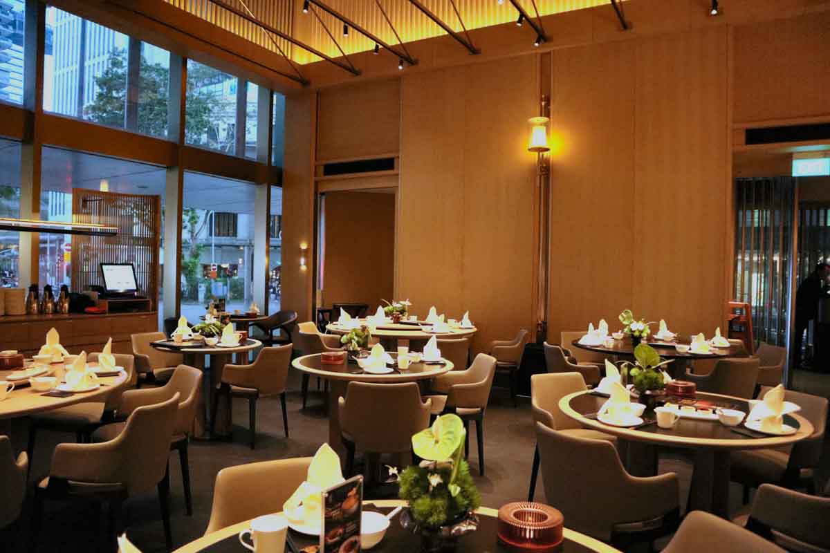 Pure Gem - restaurant ambience