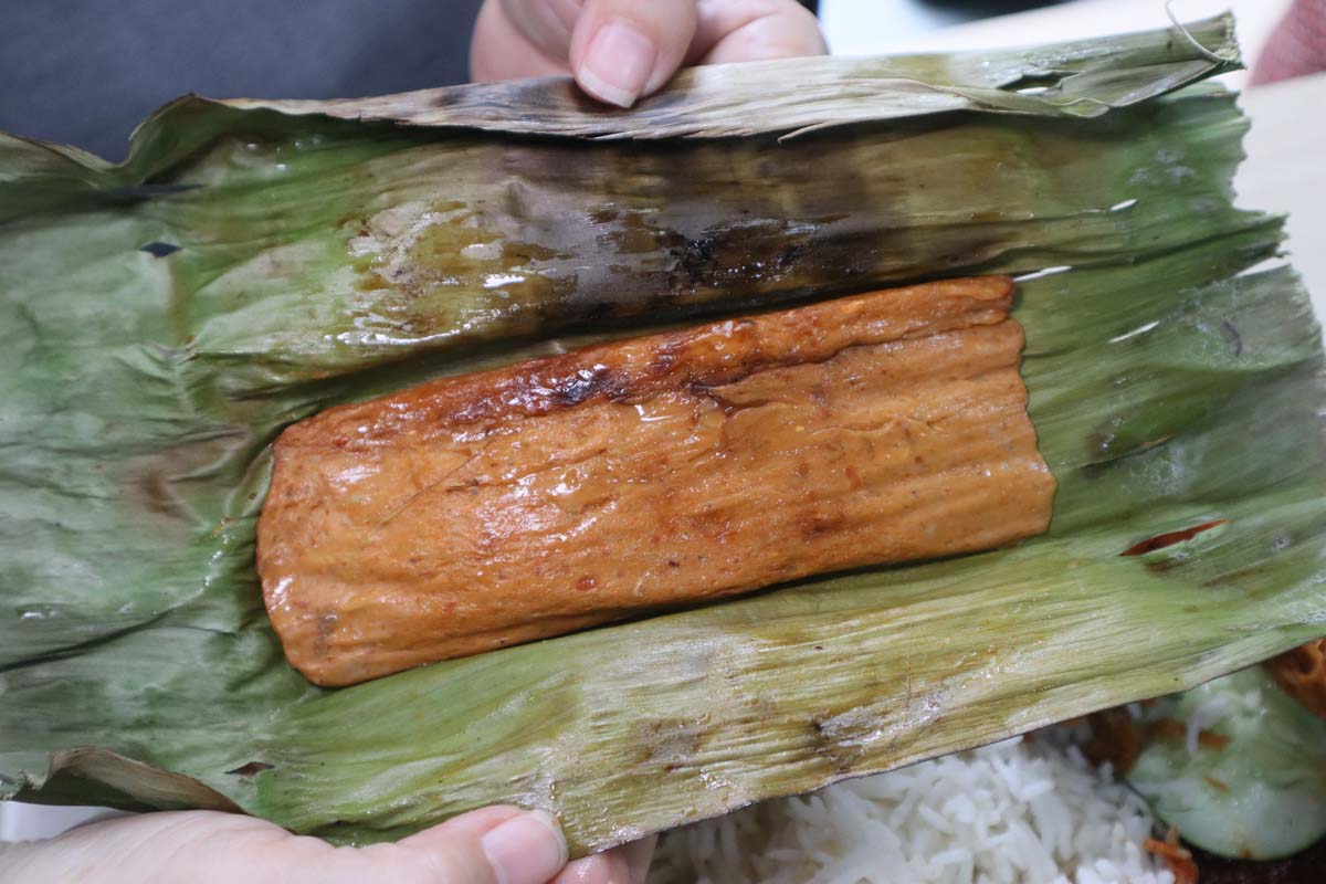 new vs old nasi lemak - selera rasa otah