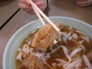 Shengtai Beef Noodle - Beef Tendon Kway Teow, Close up on tendon
