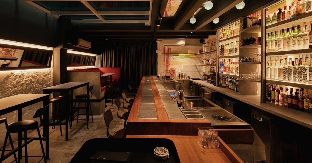best cocktail bars in Singapore - Cat Bite Club ( exterior image)