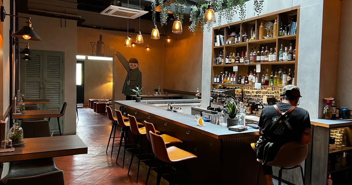 best cocktail bars in Singapore - The Store ( exterior image)