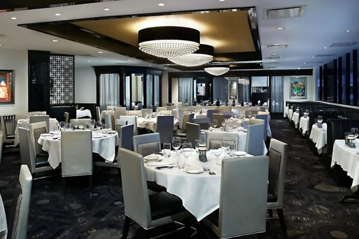 best steaks singapore - morton's, the steakhouse interior