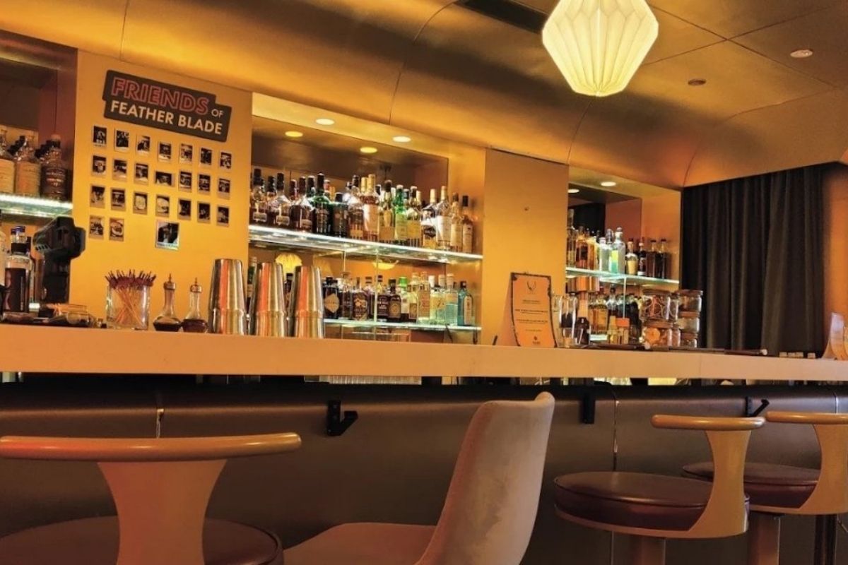 best steaks singapore - the feather blade interior