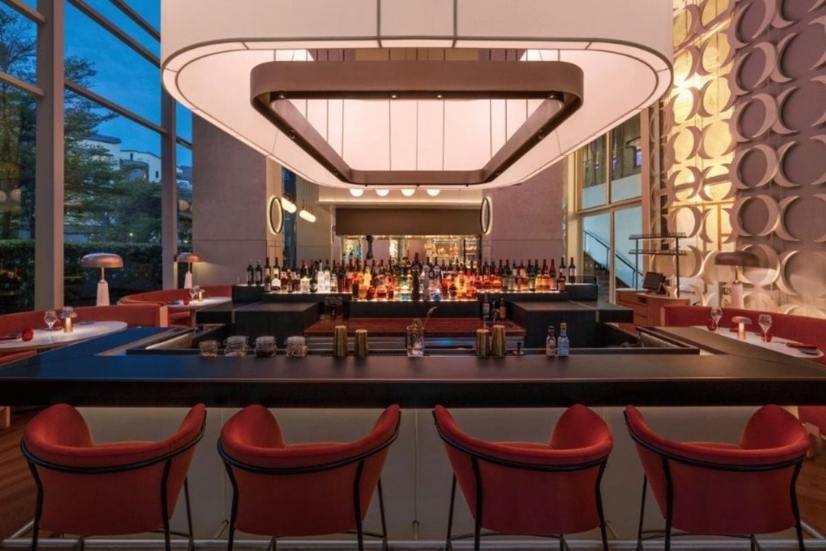 best steaks singapore - skirt interior