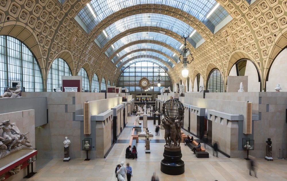 paris - museum interior