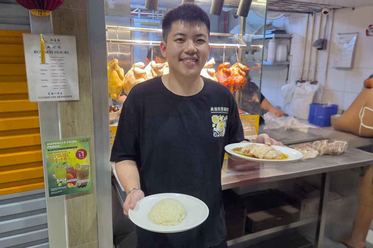 veteran vs new chicken rice - whampoa nan xiang chicken rice owner shaun