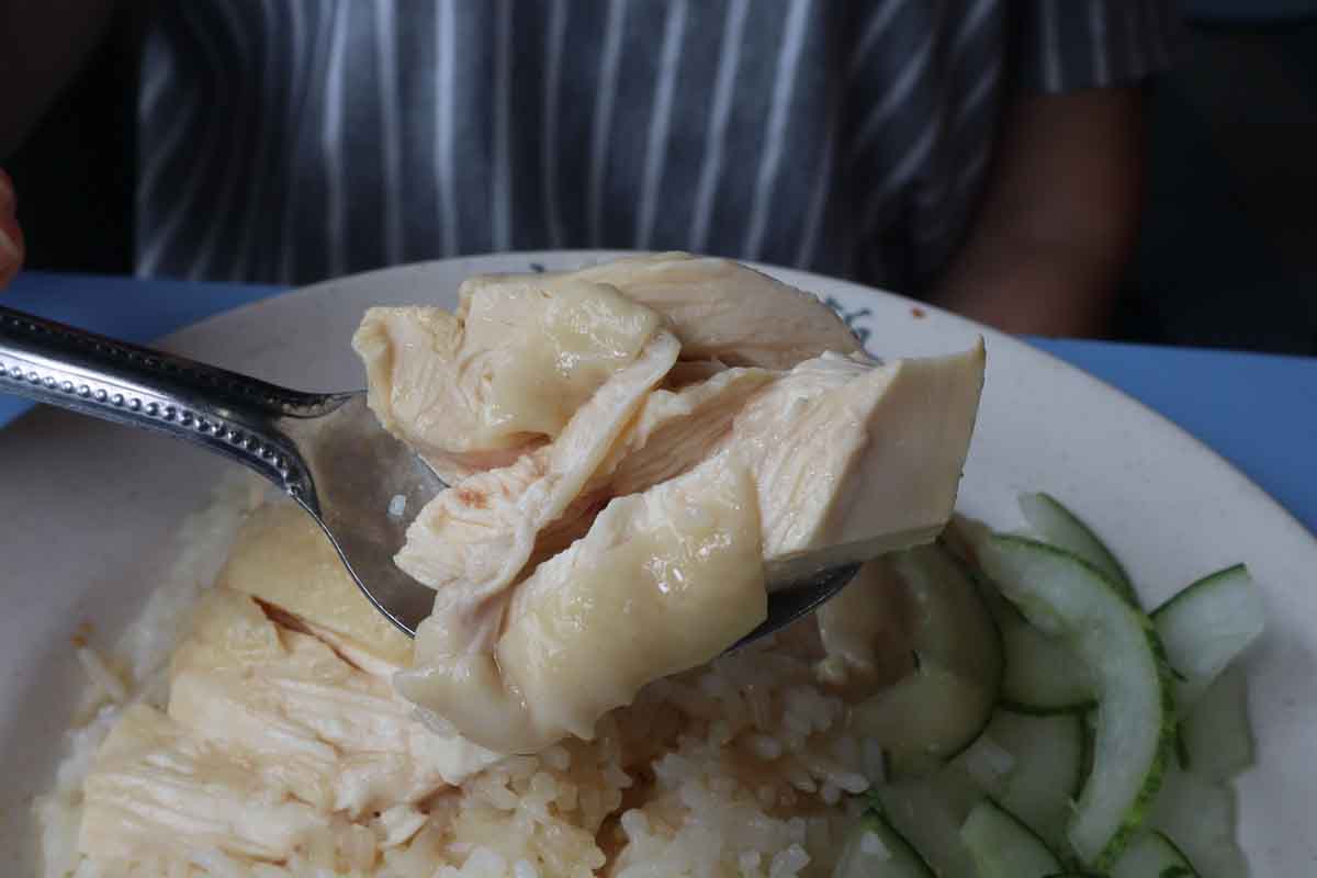 veteran vs new chicken rice - heng ji chicken rice breast