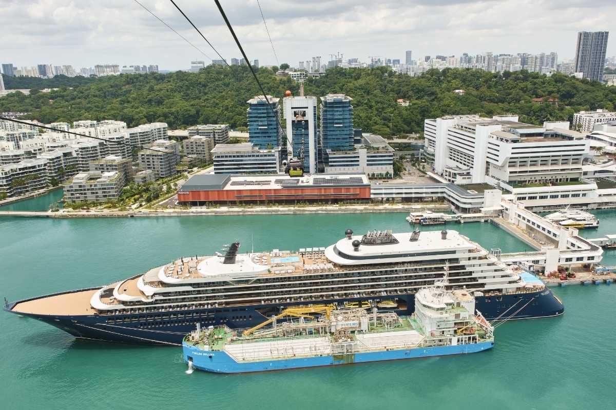Singapore Cruise Centre - image of a cruise