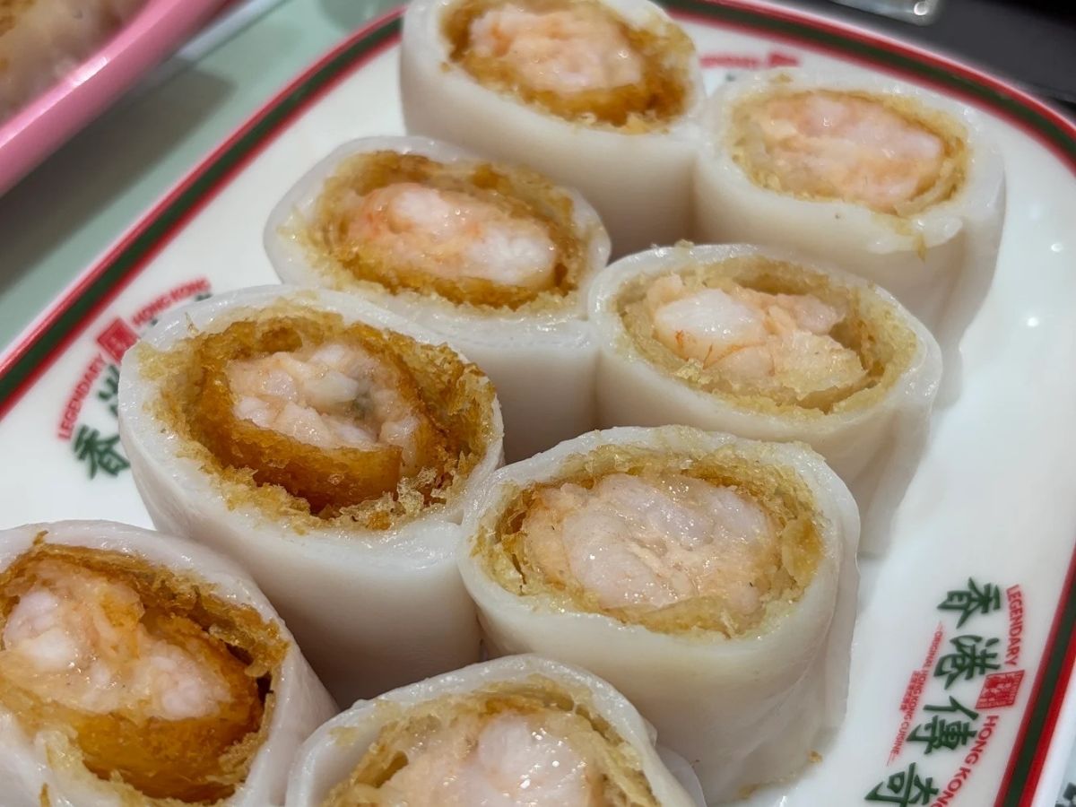 authentic hk food - legendary hong kong rice roll with shrimp