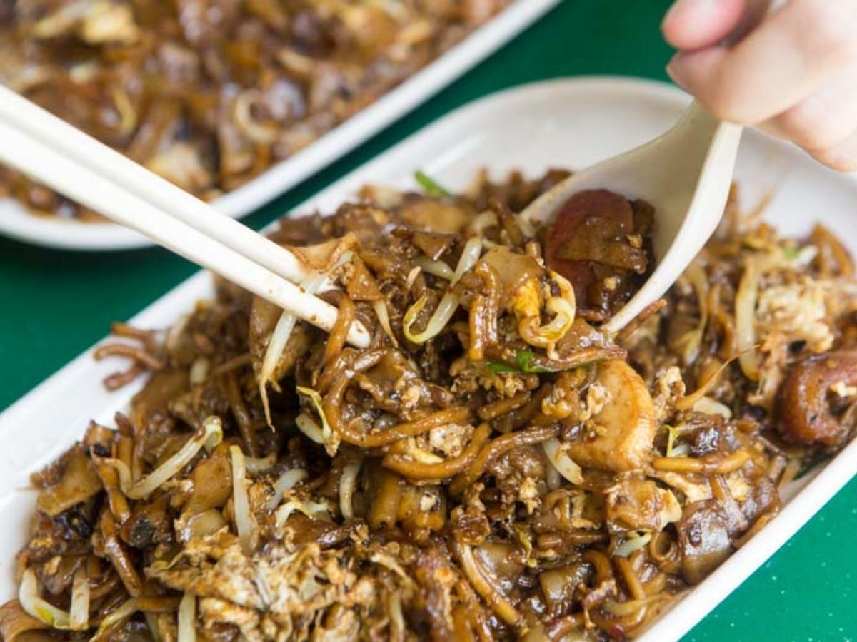 ministers and president favourite food - no. 18 zion road fried kway teow dish