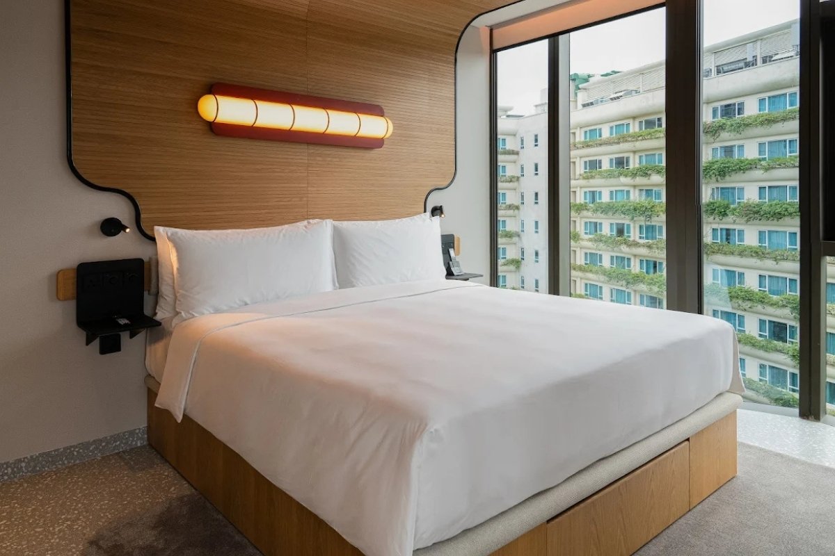 staycation in Singapore - The Standard, Singapore (image of the room)