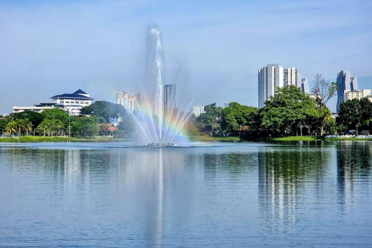 Titiwangsa Lake Gardens - City view