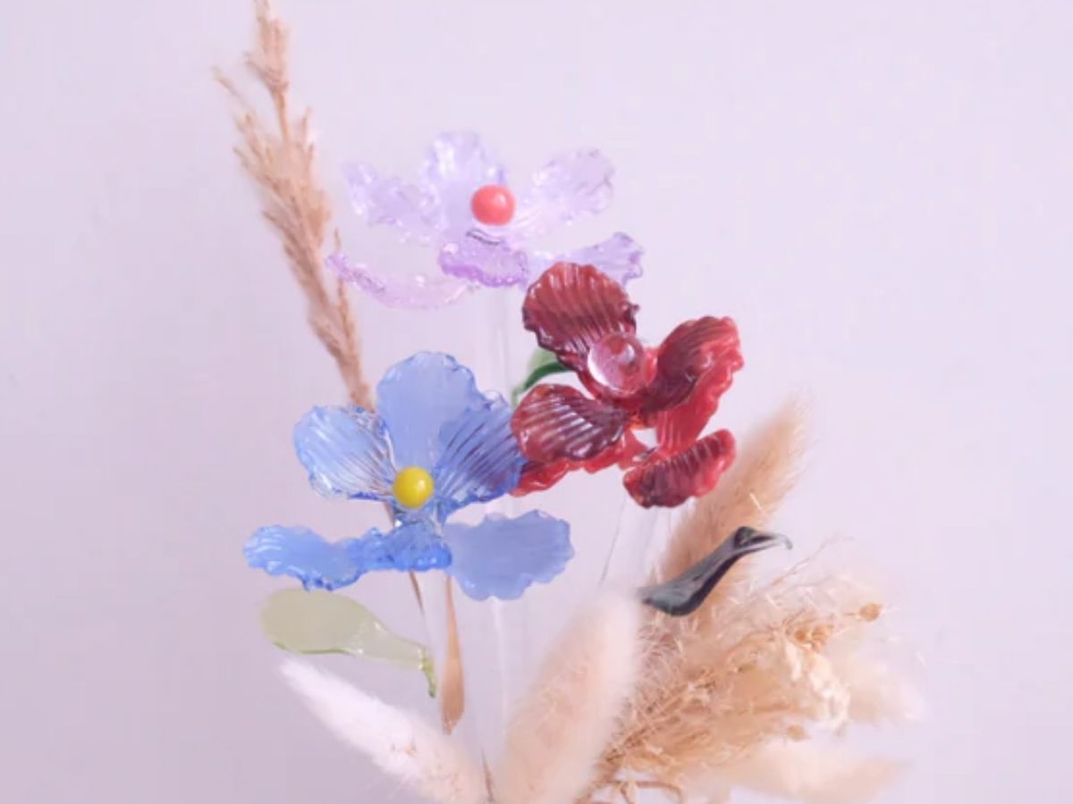 Best DIY activities - glass flowers by the assembly space
