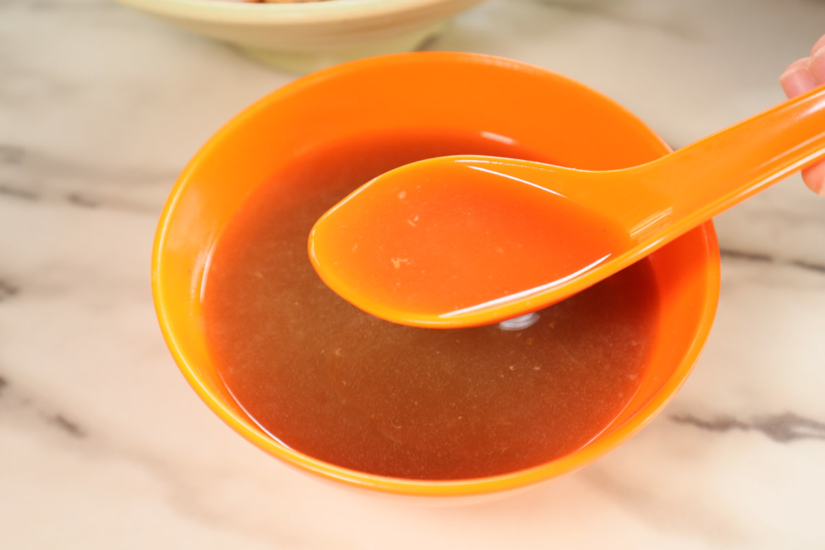 24-hour hokkien mee spot - prawn broth