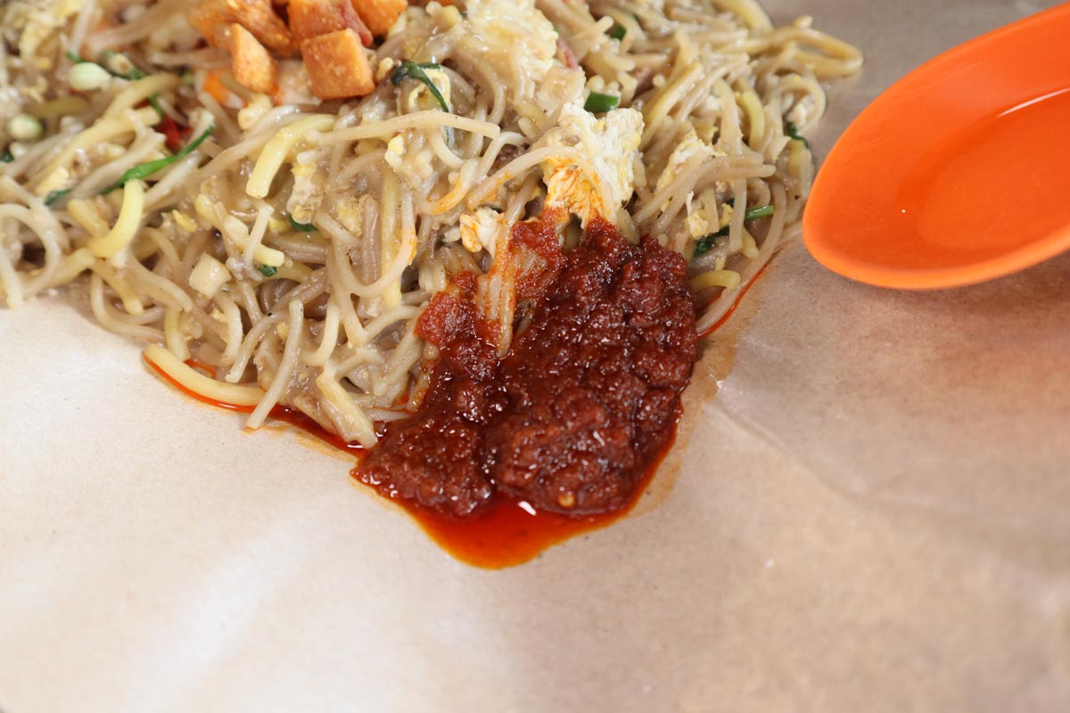 24-hour hokkien mee spot - sambal