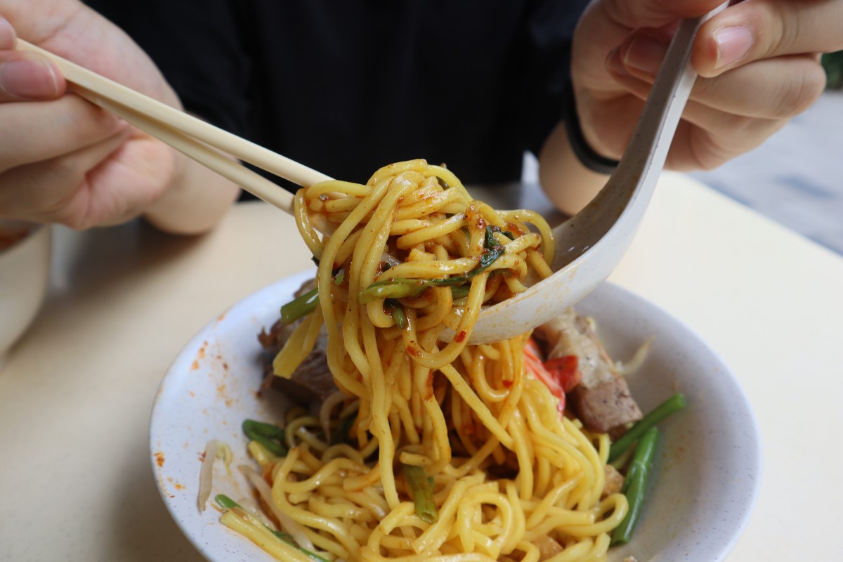pork rib prawn noodles - yellow mee
