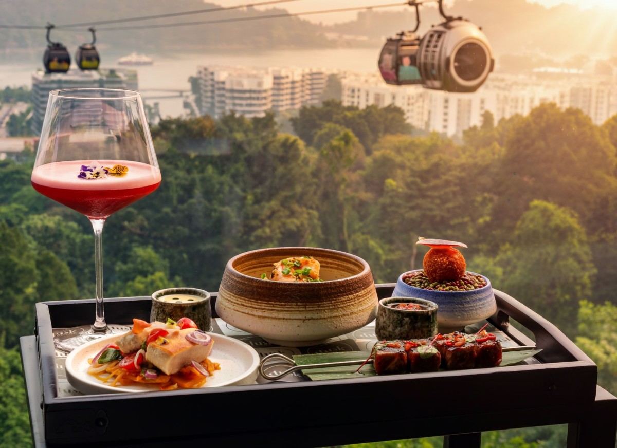 Rooftop bars - Dusk @ Mount Faber Peak 2 - used