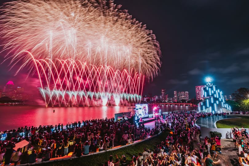 best free spots to watch ndp 2026 fire works - the kallang fireworks