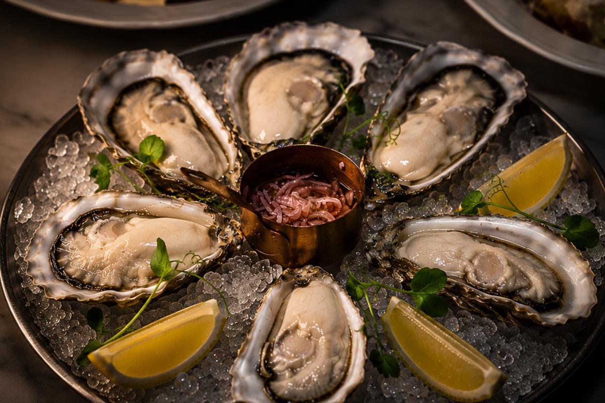 behindclay - plate of oysters