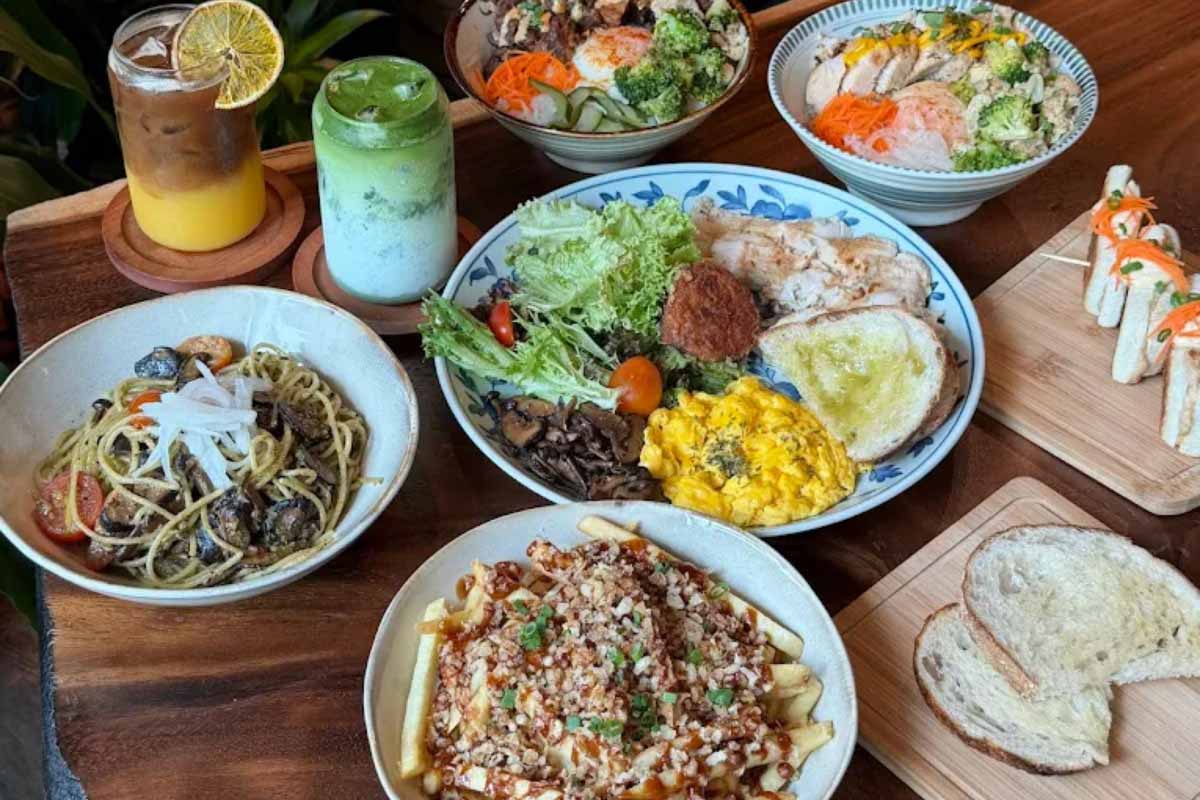 Linn Cafe - Food & drinks