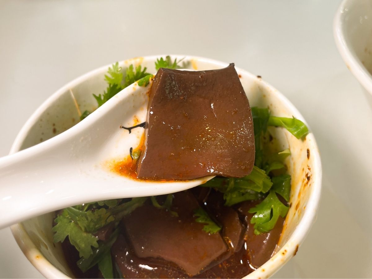 pig blood curd - no. 25 minced meat noodle pig blood curd