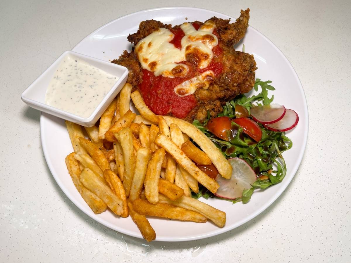 reuben's - chicken parmigiana 1