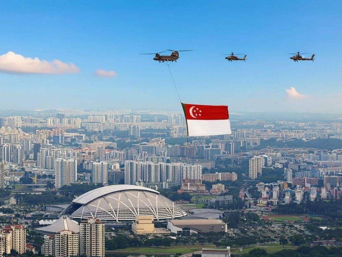 Best SG61 food deals - National day flag