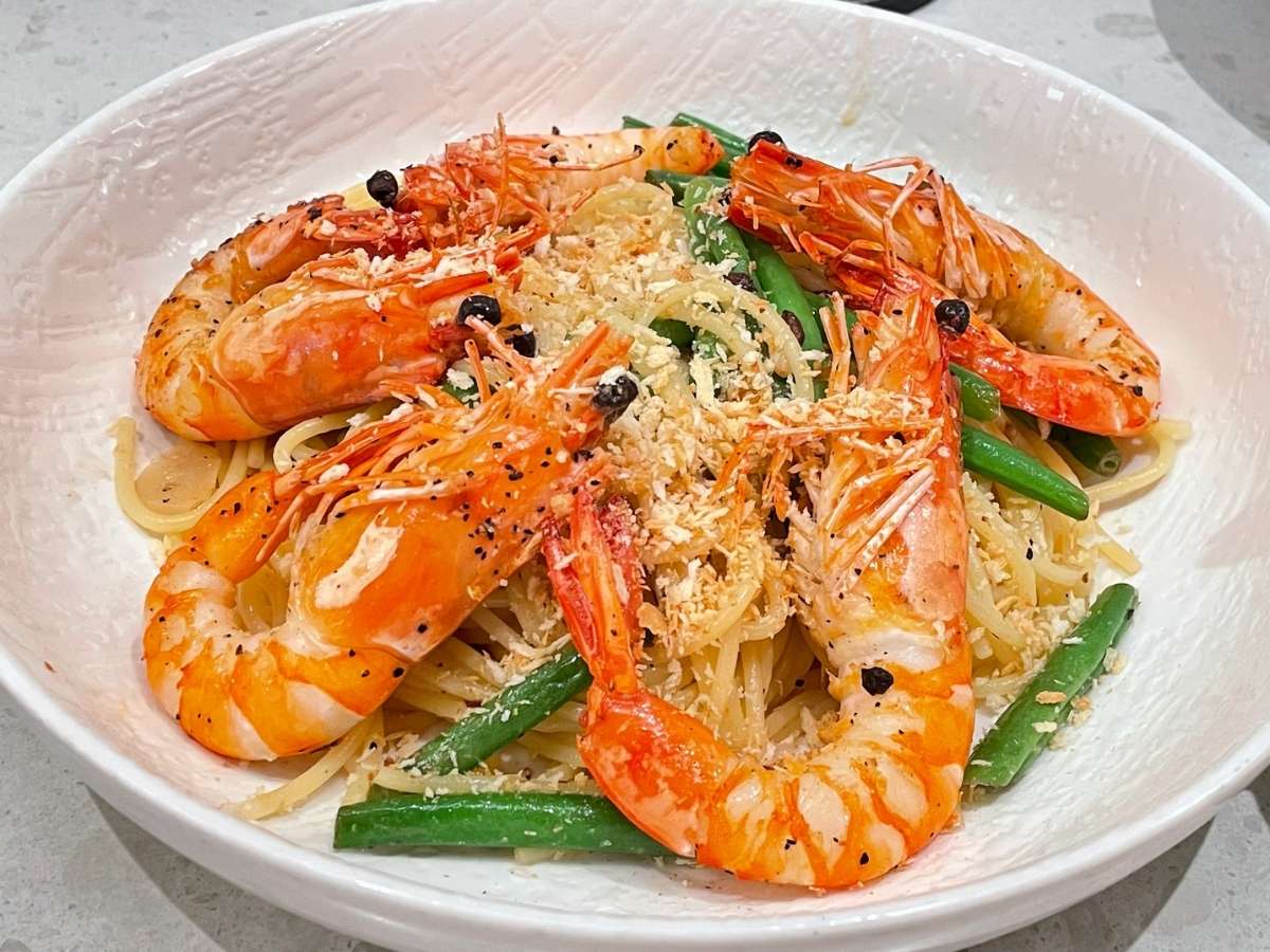 tanglin cookhouse x ka-soh- tiger prawn aglio olio
