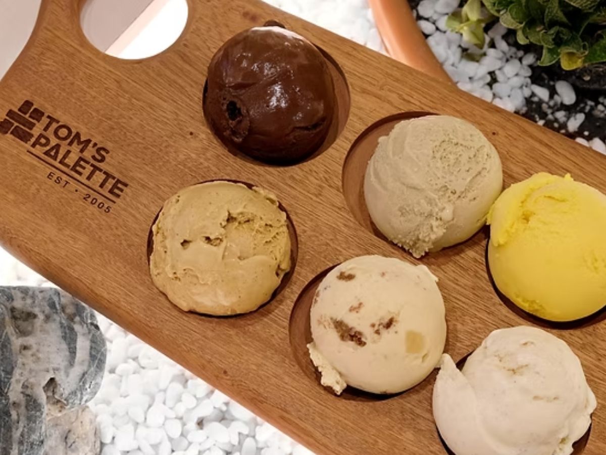 Tom's palette closure - scoops of gelato