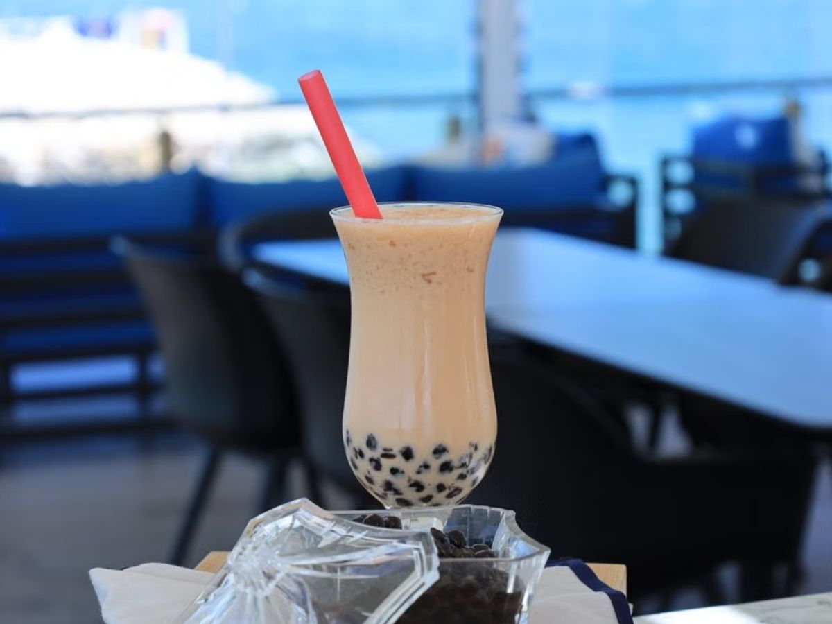 Best bubble tea shops - bubble tea in a cup