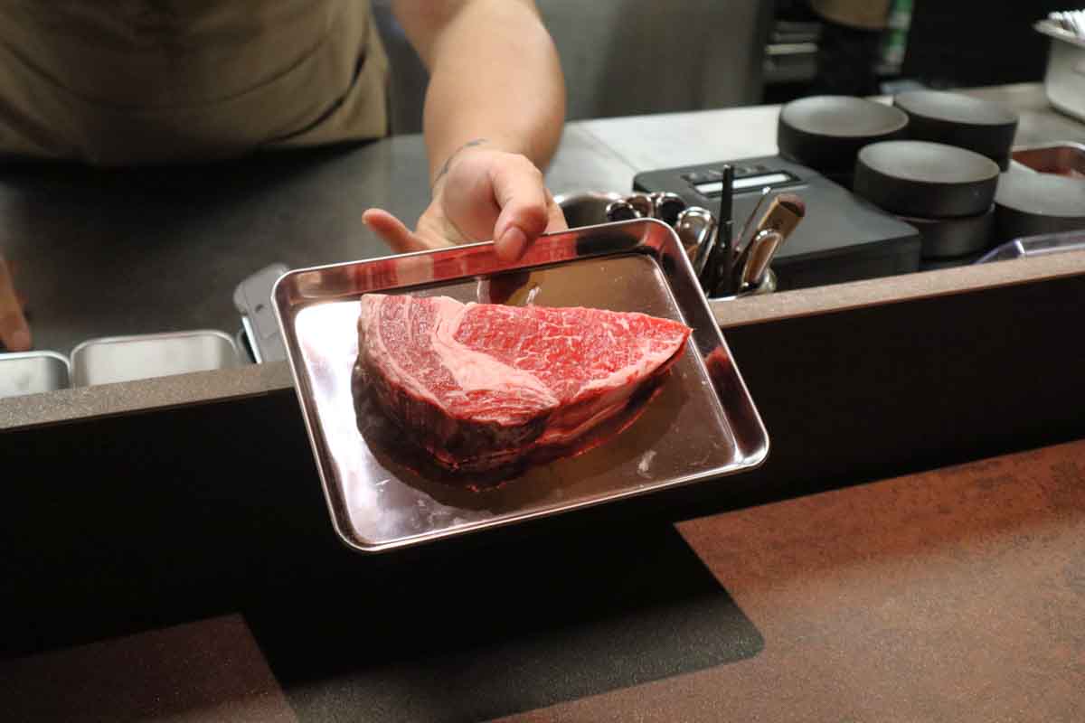 Liora - steak