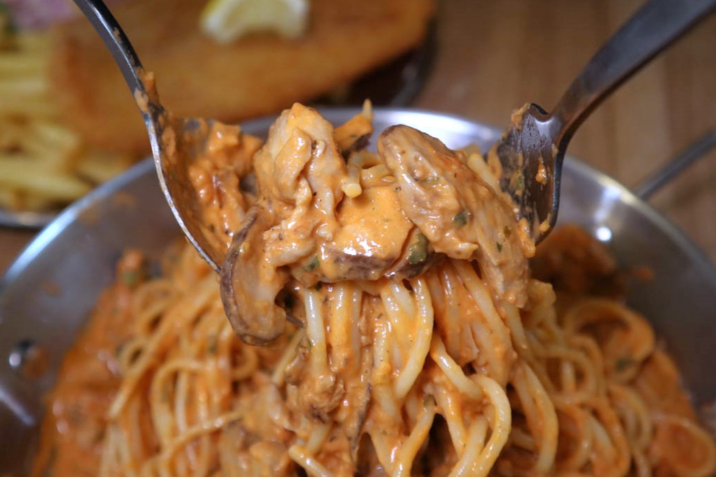 rose pasta closeup