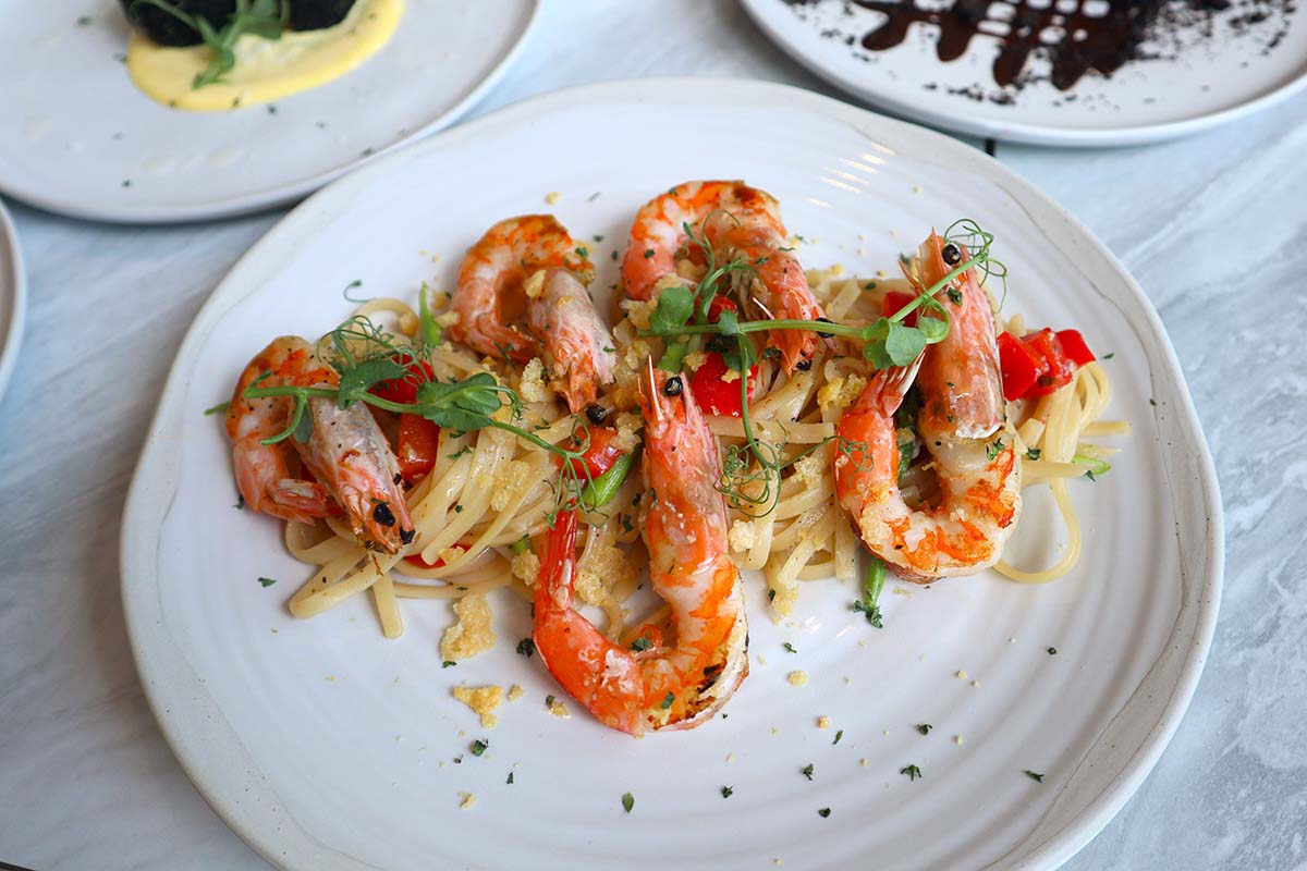 o coffee club - prawn pasta