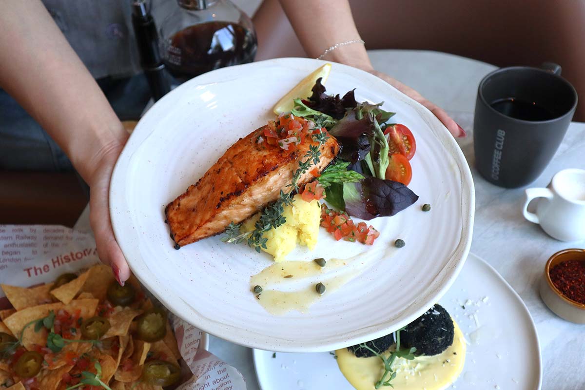 o coffee club - salmon